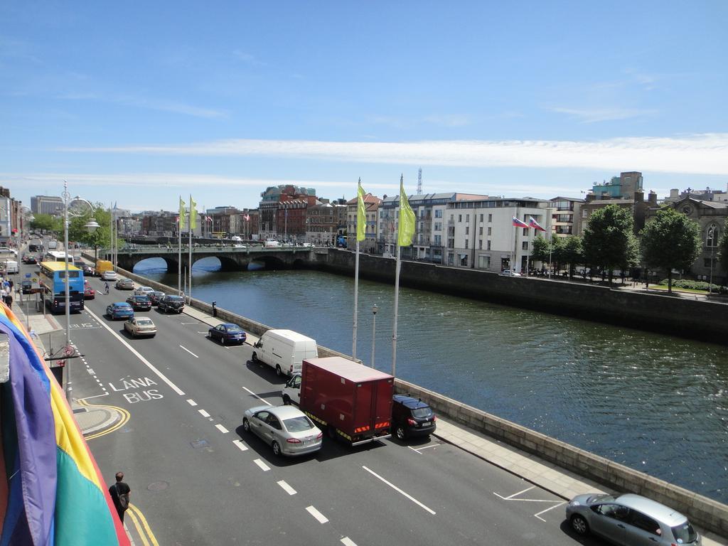 دبلن Inn On The Liffey Guesthouse الغرفة الصورة
