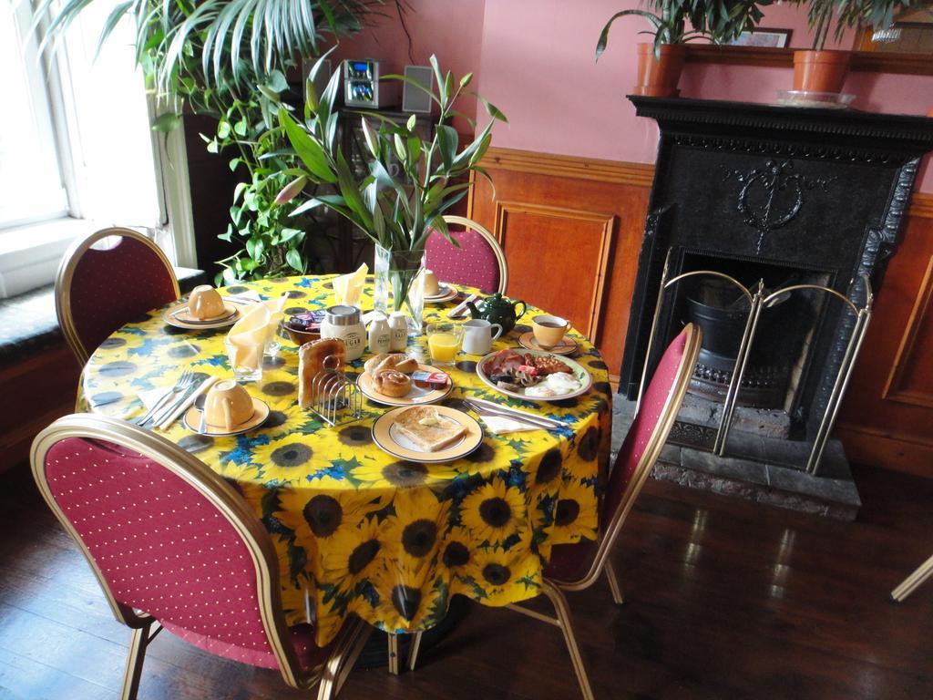 دبلن Inn On The Liffey Guesthouse المظهر الخارجي الصورة