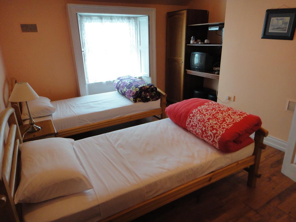 دبلن Inn On The Liffey Guesthouse الغرفة الصورة