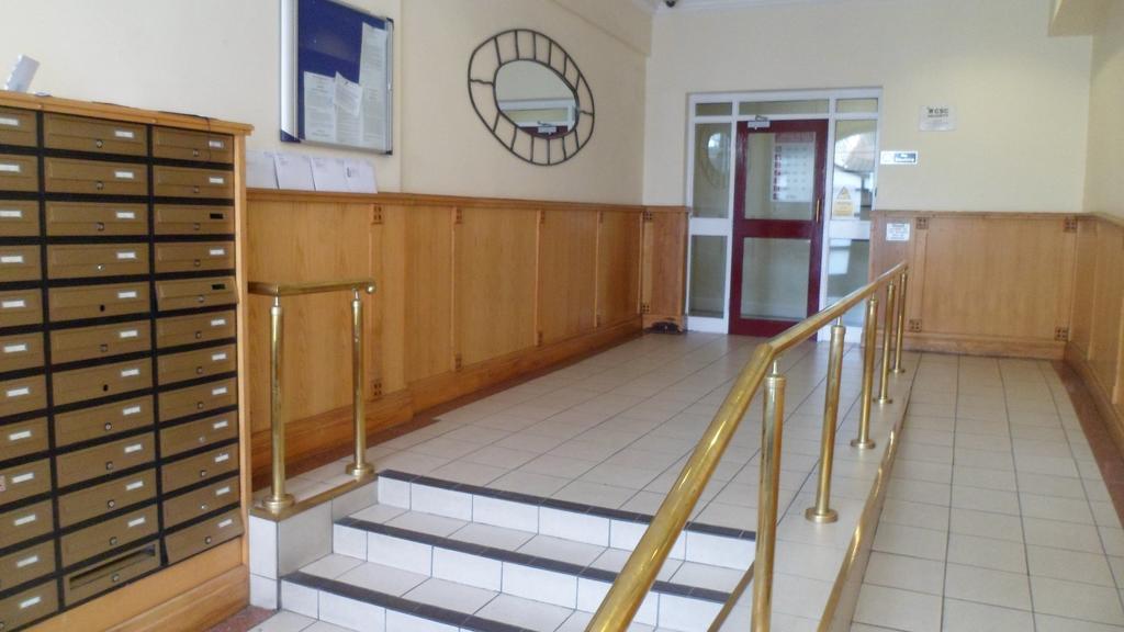 دبلن Inn On The Liffey Guesthouse المظهر الخارجي الصورة